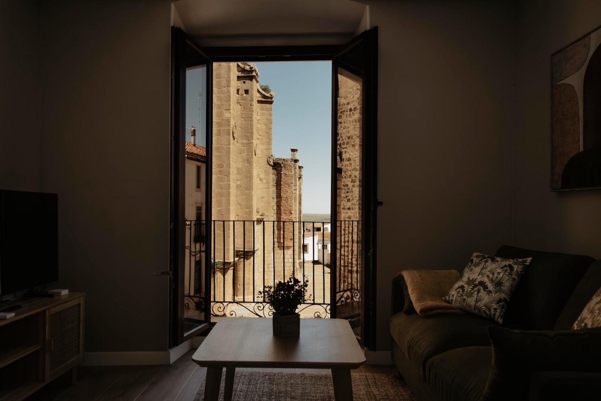 Portal De Santiago Apartamento Caces Exterior foto